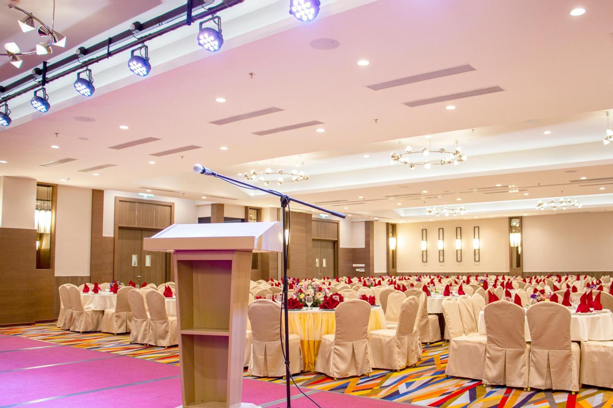 Arena Premier Hotel Seremban Exterior photo